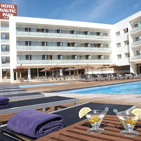Hotel Rvhotels Nautic Park 4*