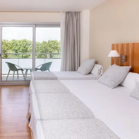 Rvhotels Nautic Park מלון